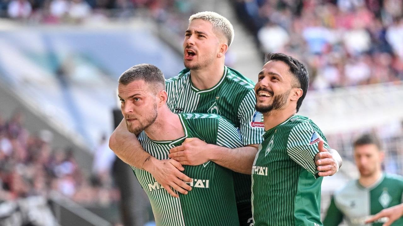 Klarer Sieg in Augsburg: Werder geht Riesenschritt zum Klassenerhalt