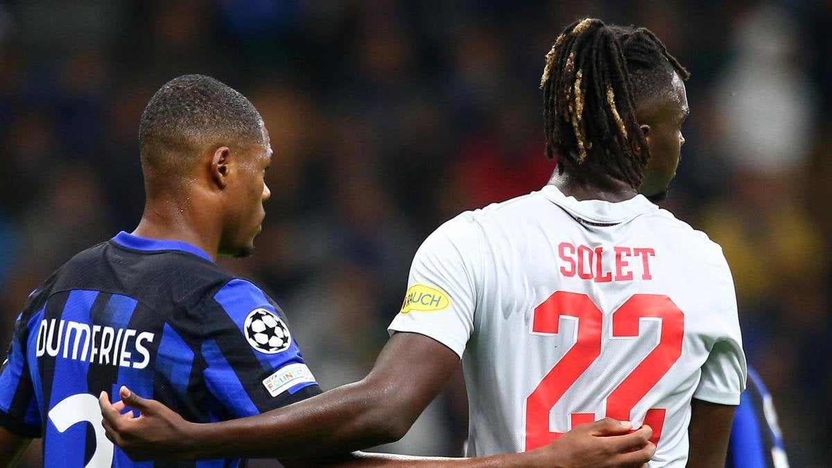 [GdS] If Mario Hermoso doesn’t arrive, Inter will push for Oumar Solet. The 24-year-old will be available for just €10M this summer (expires in 2025). Ausilio even went to see him play live. Inter admire his qualities: technical, physicality, experience and his versatility to play both CCB and RCB.