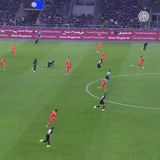 Happy 28th Birthday to Denzel Dumfries 🎂🖤💙