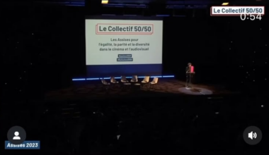 Un grand féministe s’exprime à la tribune du collectif 50/50