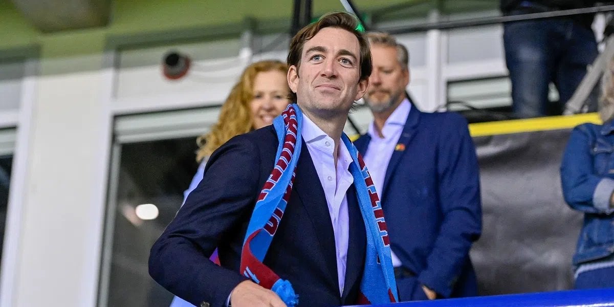 Coley Parry denies reports from De Gelderlander that a high risk loan from a third party has been taken out