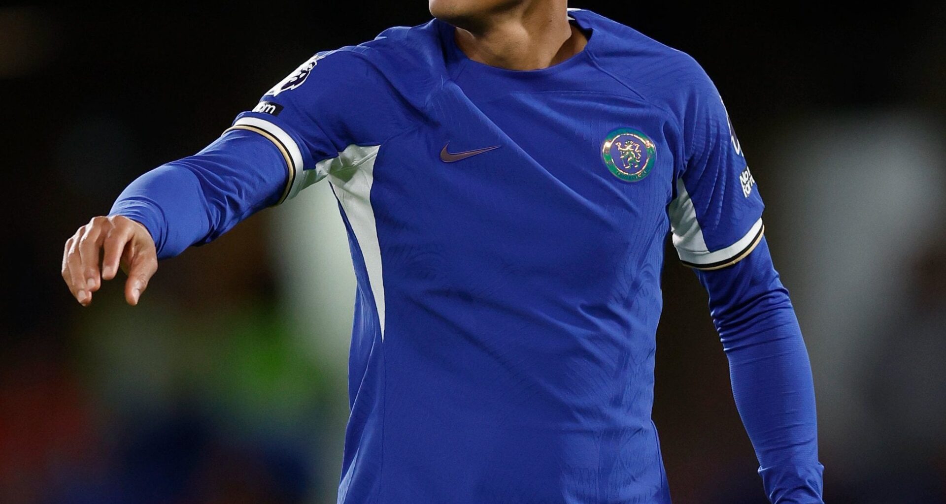 No outfield player has committed more errors leading directly to an opposition shot than Thiago Silva in the Premier League this season (4)