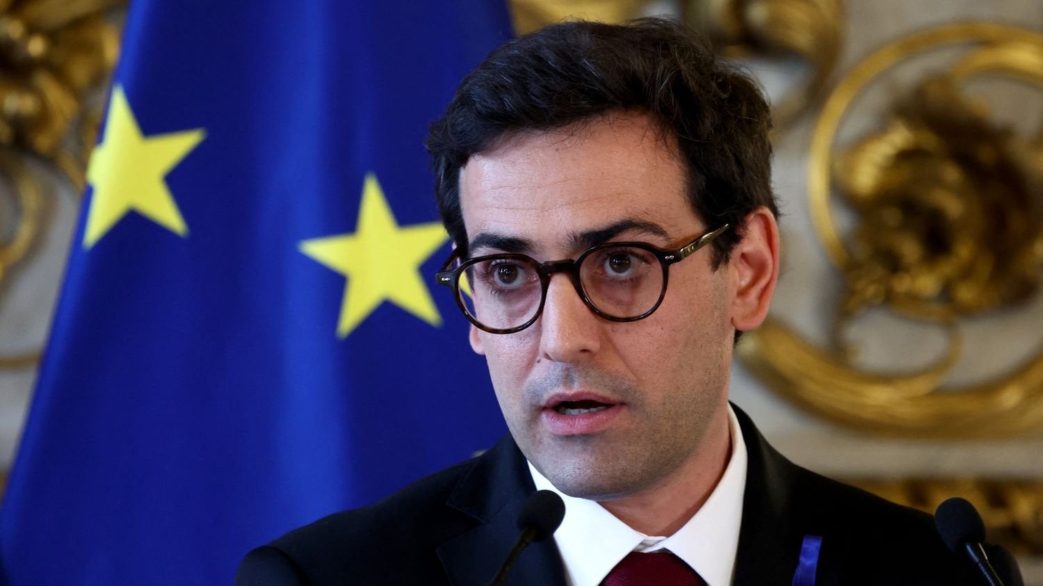 Le ministère des Affaires étrangères "recommande aux Français de s'abstenir impérativement de se rendre en Iran, au Liban, en Israël et dans les territoires palestiniens"