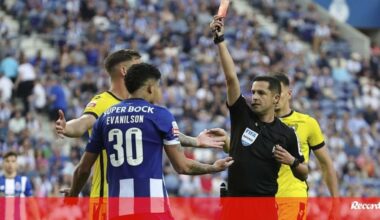 FC Porto fala em "penálti claro por assinalar" e aponta seis jogos em que foi "severamente" penalizado