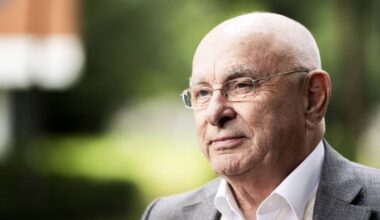 Members of Ajax want Van Praag to apologize to Kroes: "Defamation of character".