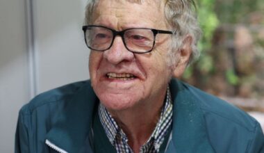 Ian Gibson, presente en Ferraz: "La derecha española es la peor de Europa"