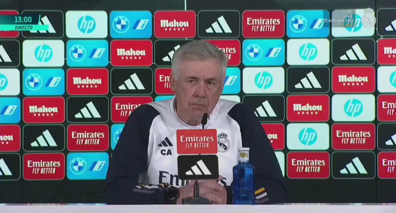 Carlo Ancelotti on Fede Valverde: "It is difficult to say what he can improve. He's been very good this season. He is a team player and that is decisive. Wherever I put him, he contributes. He contributes as a winger, as a pivot, he gives assists, goals. He is irreplaceable to me."