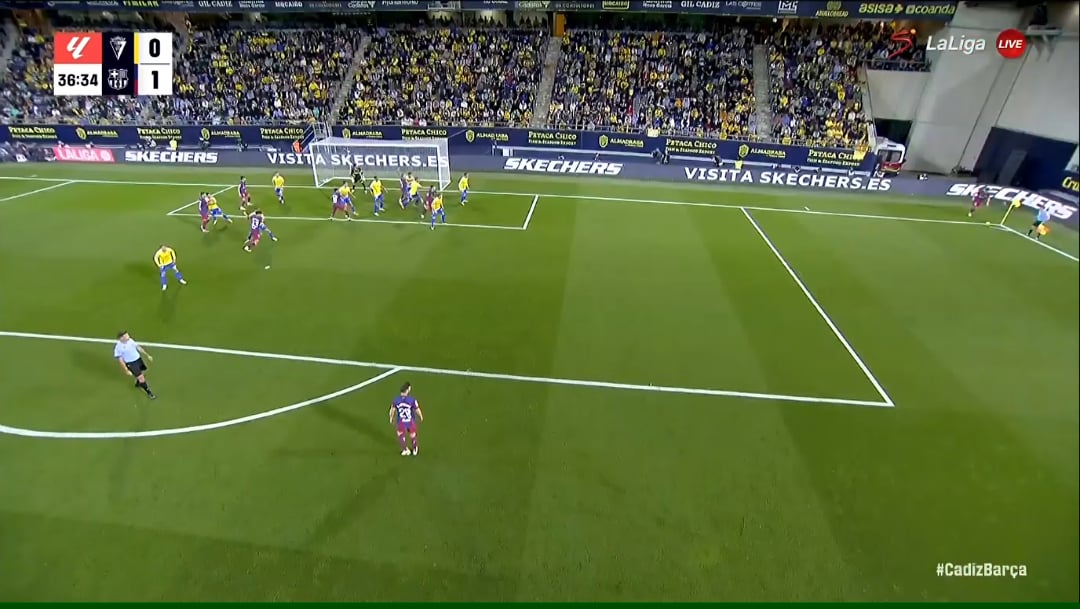 João Félix marca de bicicleta vs Cádiz (1-0)