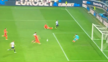 Henrikh Mkhitaryan’s last-ditch tackle is worth a goal 🔥