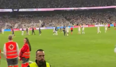 Jude Bellingham telling Barça fans to shut up. 😂