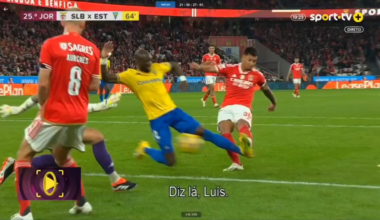 Conversa entre árbitro e VAR no Benfica vs Estoril J25