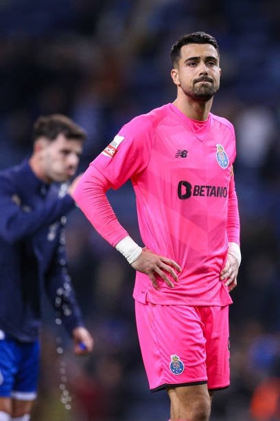 Diogo Costa: "Como jogador da casa, sinto-me envergonhado"