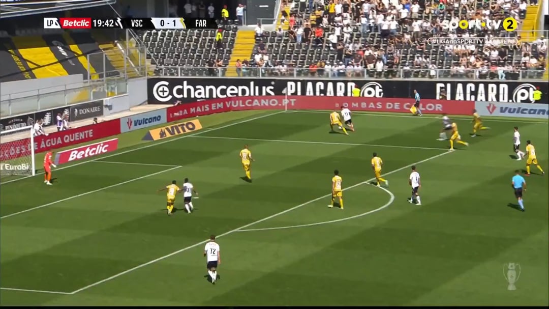 Golaço de João Mendes (Vitória SC) vs Farense anulado por fora de jogo