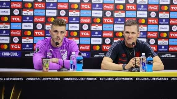 [FcIN] Paulo Turra, former coach of Athletico Paranaense: “Would Bento be a good fit at Inter? Absolutely, especially for the type of game that Inzaghi plays. Bento would be an excellent signing for Inter. Bento is good at saving shots, but also great with his feet. He plays the ball with quality.”