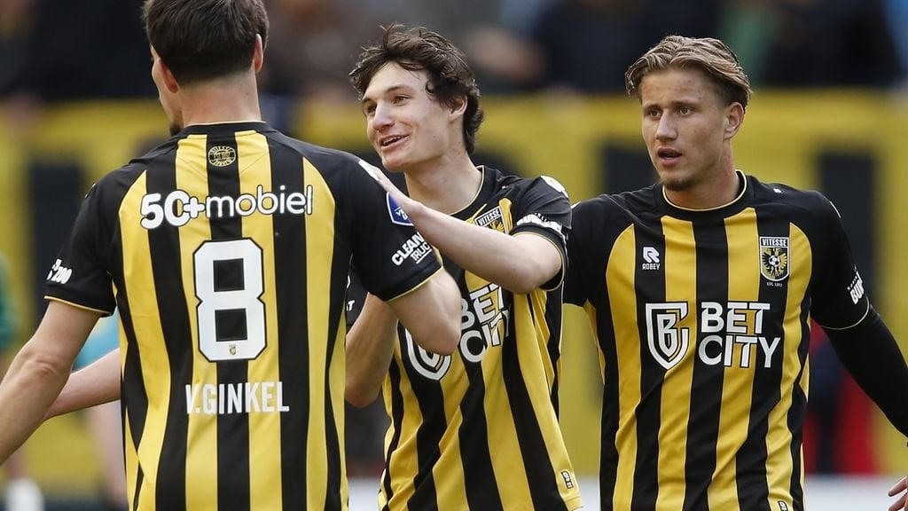 Relegated Vitesse no longer on negative points after 3-2 comeback against Fortuna Sittard