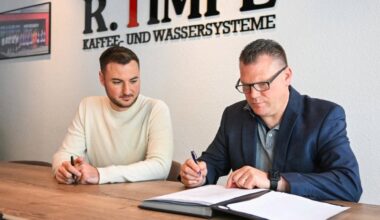 VFL Osnabrück verlängert mit Trainer Uwe Koschinat