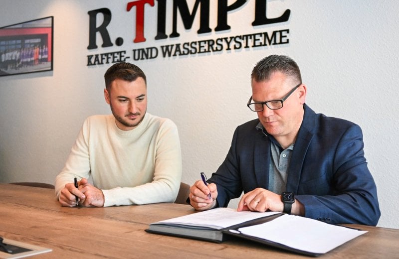 VFL Osnabrück verlängert mit Trainer Uwe Koschinat