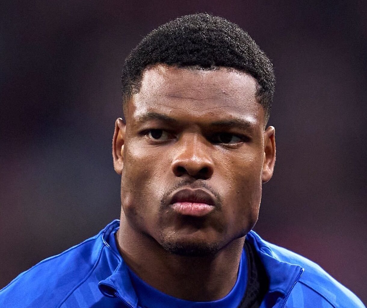 [Inter Xtra] Denzel Dumfries has no intention of leaving Inter. The ONLY scenario where he would be interested in leaving would be to a TOP Premier League club.  [via @FcInterNewsit]