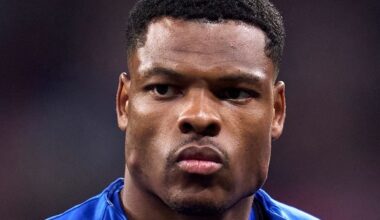 [Inter Xtra] Denzel Dumfries has no intention of leaving Inter. The ONLY scenario where he would be interested in leaving would be to a TOP Premier League club.  [via @FcInterNewsit]