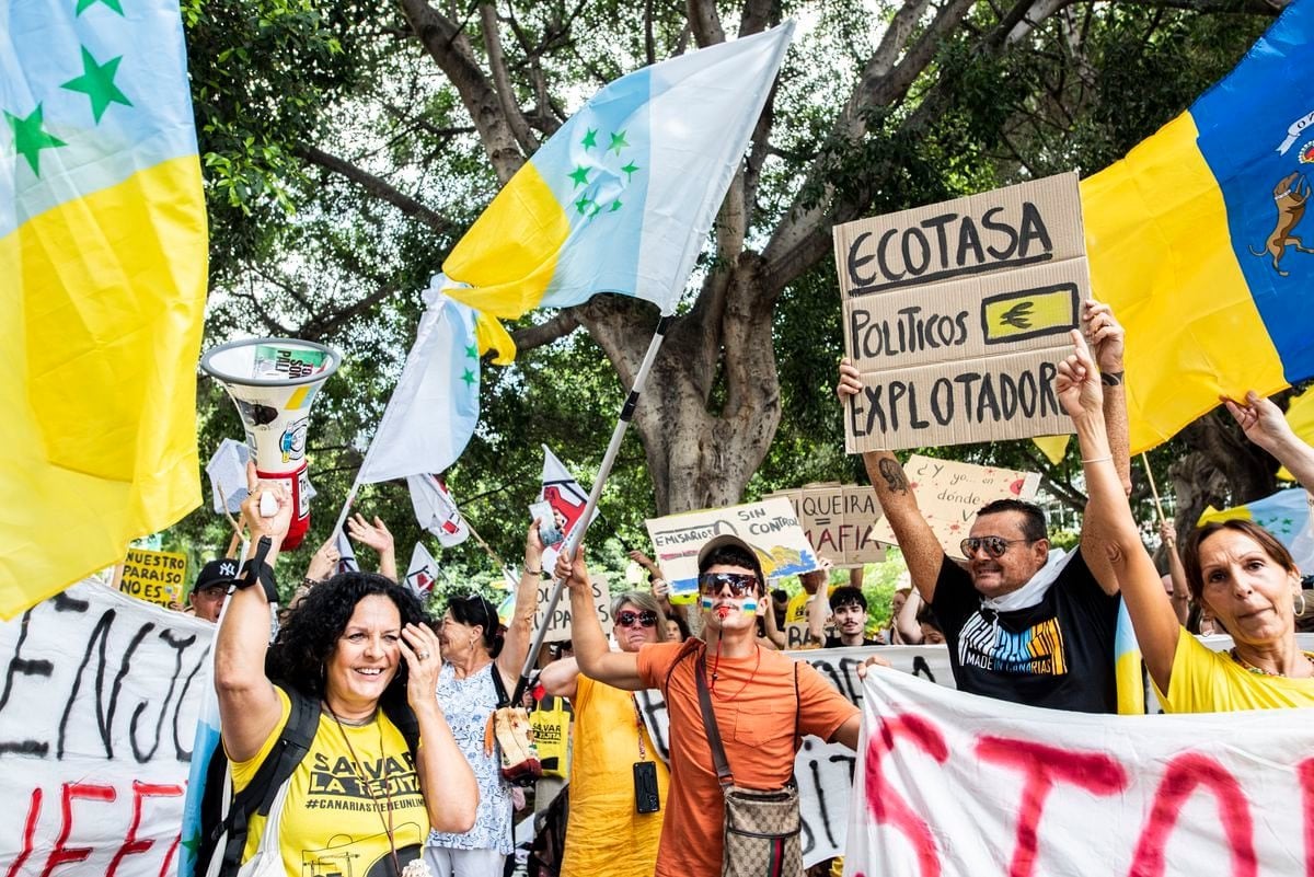 Canarias se planta con manifestaciones multitudinarias contra el turismo masivo