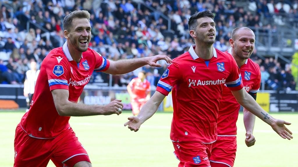Heerenveen beats Heracles and records its first win in six matches