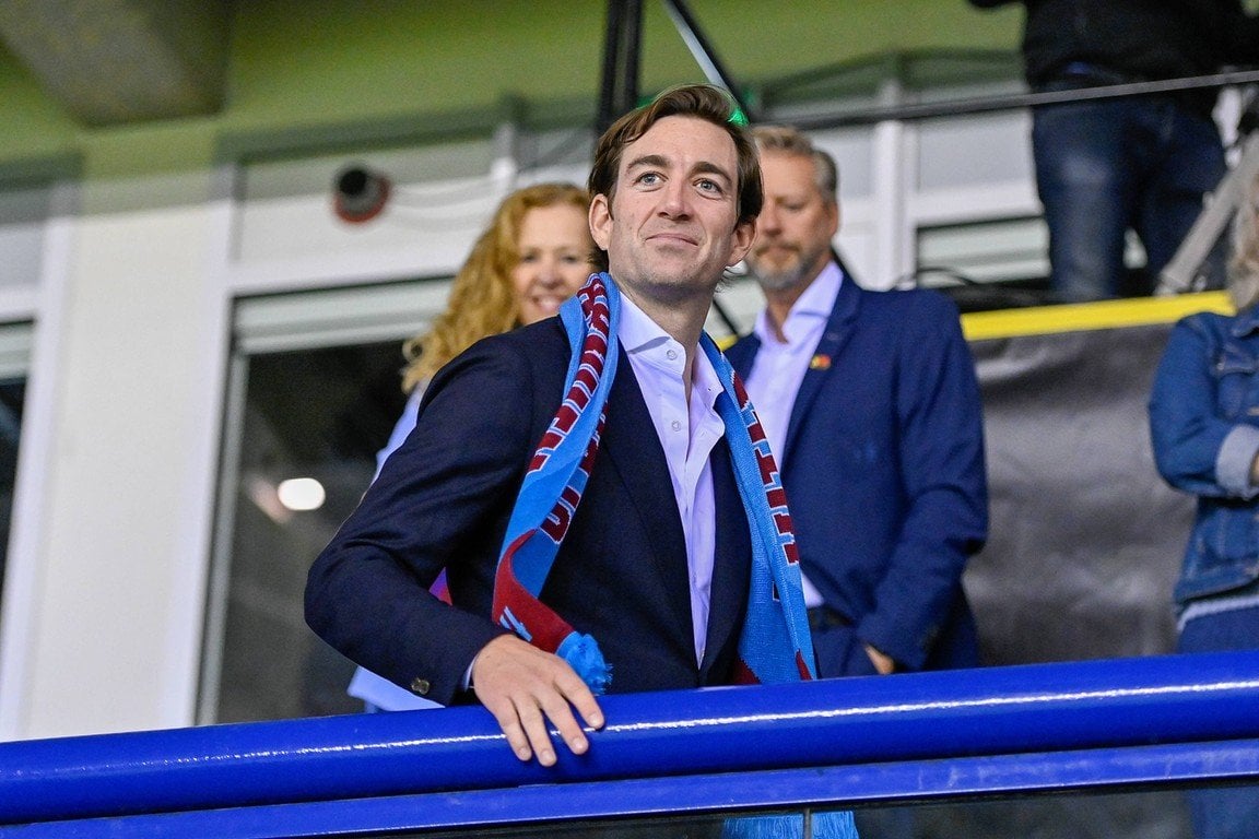 Vitesse and Coley Parry on a collision course