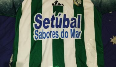 De quando é esta camisola do Vitória de Setúbal?