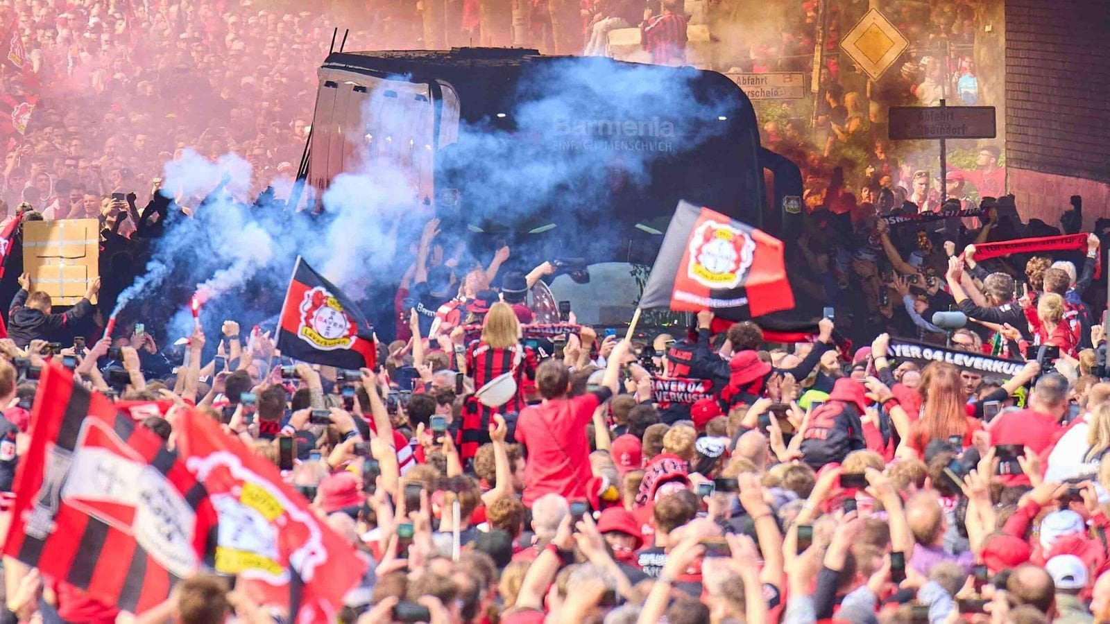 Termin & Ort für Leverkusens Meisterfeier stehen fest: Bayer Leverkusen feiert am 26. Mai Meisterschaft in der BayArena