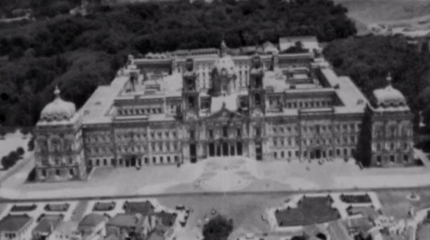 "Arquitectura de Emigração" primeiro episódio da série "À Volta da Cidade"