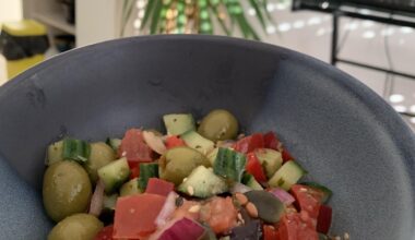 Puisque vous avez l’air d’aimer les salades grecques