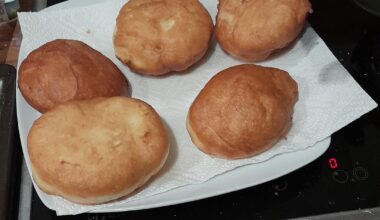 Krapfen with custard filling