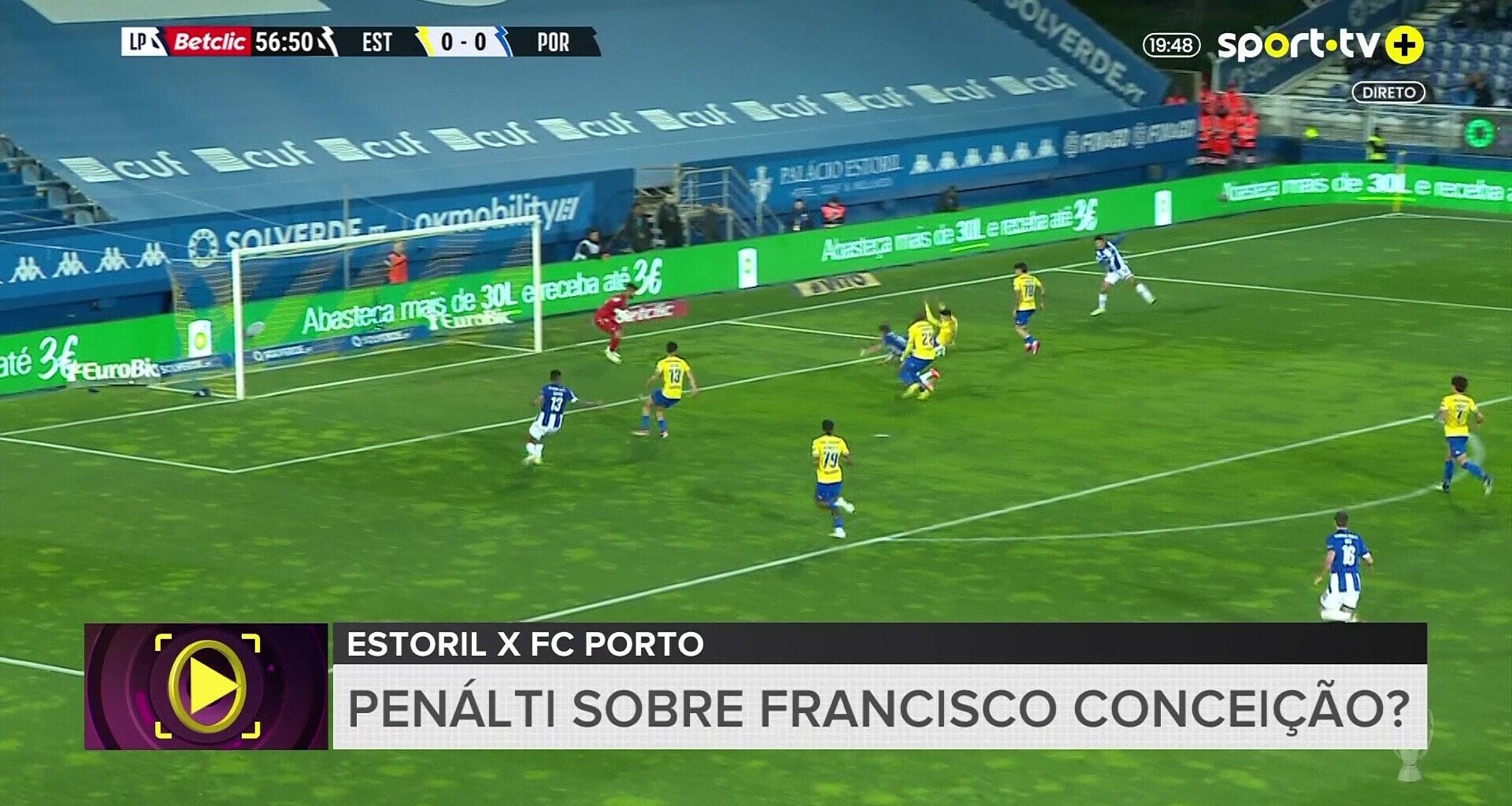 Conselho de Arbitragem critica VAR por reverter penálti sobre Francisco Conceição