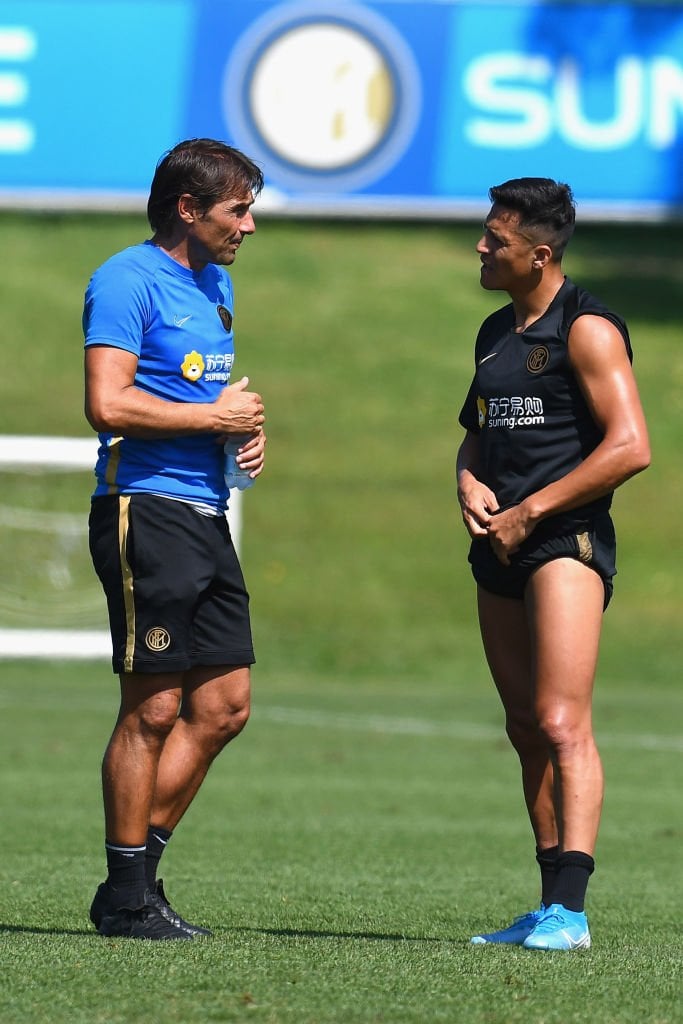 [Mari] Alexis Sanchez: “With Conte I had 15 minutes to show him that I was better than others. With 15 minutes it's tough. I’d come to train 2 hours early and start running for 15 minutes. I wanted those 15 minutes to be full force. It’s not easy to warm up and sub in, especially against Juventus.”