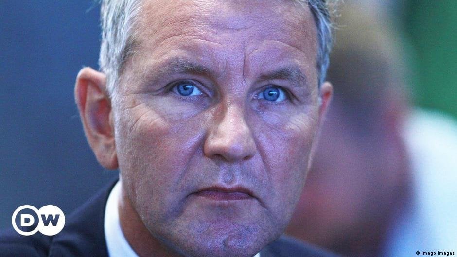 Allemagne : Un dirigeant de l’extrême droite jugé pour avoir utilisé un slogan nazi