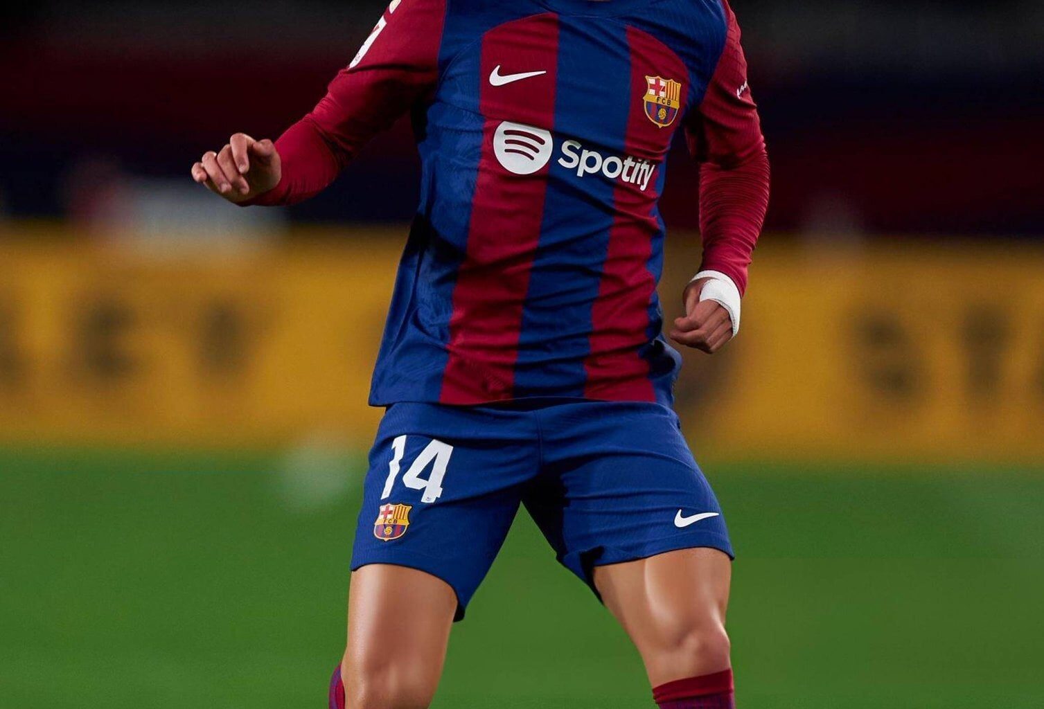 Xavi isn't convinced with João Felix and the coach priortizes Nico or Dani Olmo. If neither of them arrive, the Portuguese could stay. [@ferrancorreas]