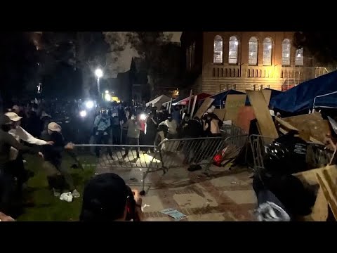 Violences entre manifestants pro-israéliens et pro-palestiniens sur le campus UCLA