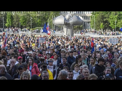 Slovaquie : manifestation contre un projet de loi sur l'audiovisuel public