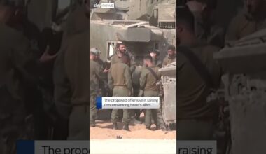 Israeli tanks gather at Gaza's southern border