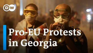Crackdown on pro-EU protests against 'foreign agents' bill in Georgia | DW News