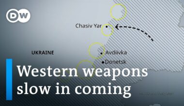 Ukrainian forces struggle to hold back Russian assaults in the east | DW News