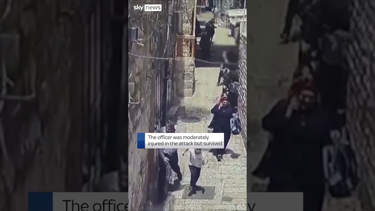 Police officer stabbed from behind in Jerusalem