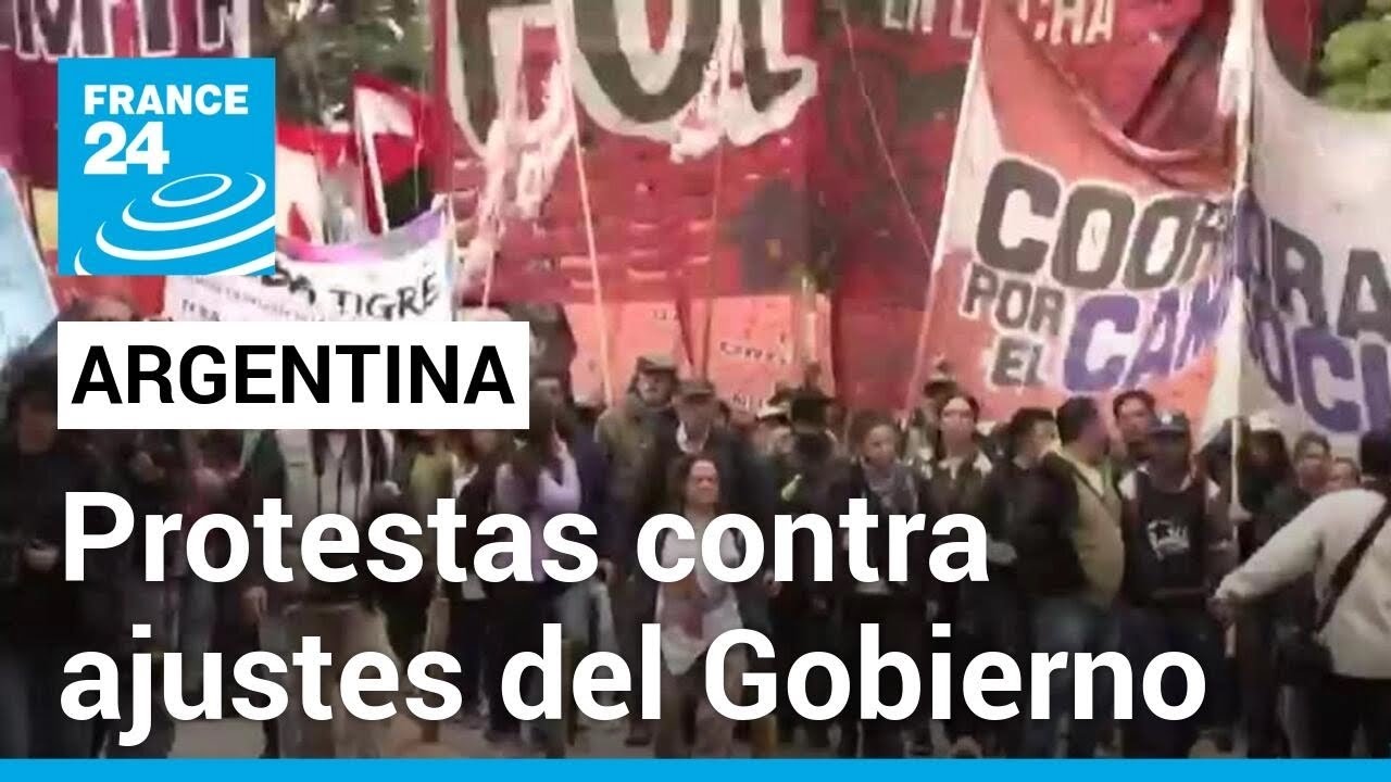 Oposición argentina protesta en rechazo al cierre de programas y comedores sociales • FRANCE 24
