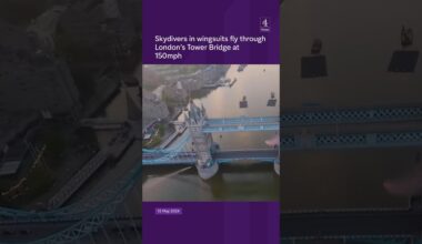 Skydivers fly though London’s Tower Bridge at 150mph