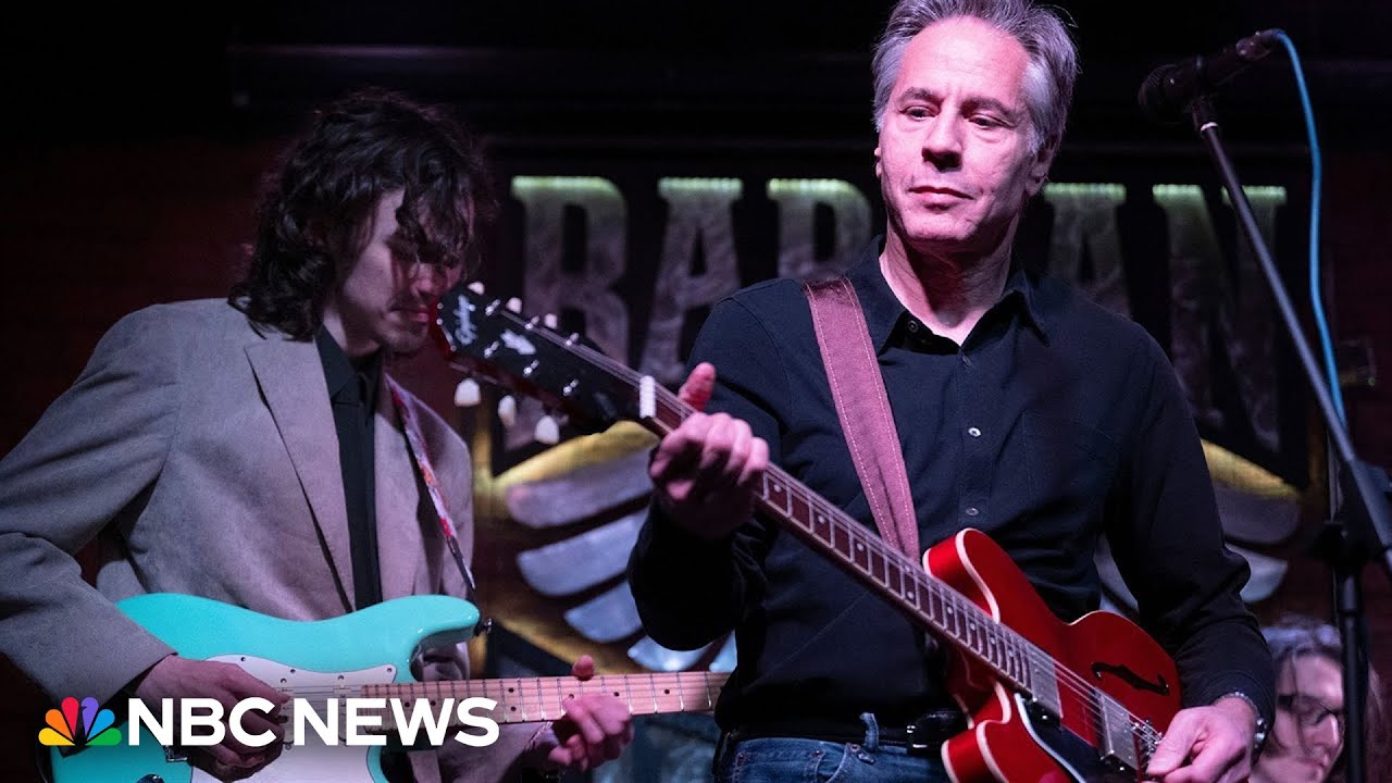 Antony Blinken plays guitar with Ukrainian rock band in Kyiv