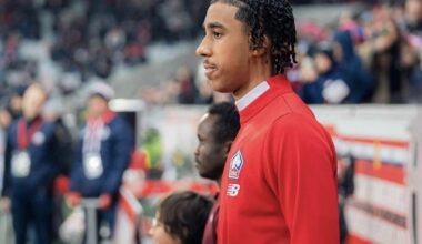 [Santi Aouna] Real Madrid wishes to send an offer of between 30 and 40M € for Leny Yoro. Real asked Yoro to be patient and refuse all other offers for the moment.