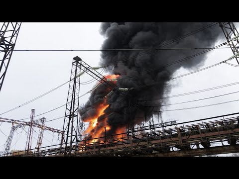 Kyiv dans l'obscurité à cause des dégâts provoqués par la guerre | euronews 🇫🇷