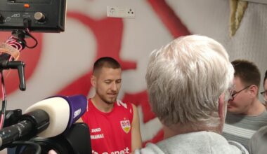 Waldemar Anton zur Nominierung für die #EURO2024: "Meine Frau und die Kinder waren zuerst etwas enttäuscht, dass wir ein paar Wochen weniger Urlaub haben. Das hat sich aber relativ schnell gelegt. Sie haben sich gefreut & werden bei jedem Spiel dabei sein."