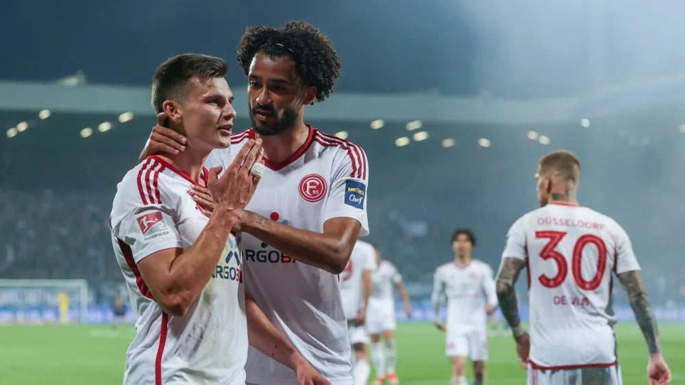 [Bundesliga | Relegation] Schlitzohr Tzolis macht den Unterschied: Fortuna Düsseldorf steht nach 3:0-Sieg beim VfL Bochum kurz vor dem Aufstieg