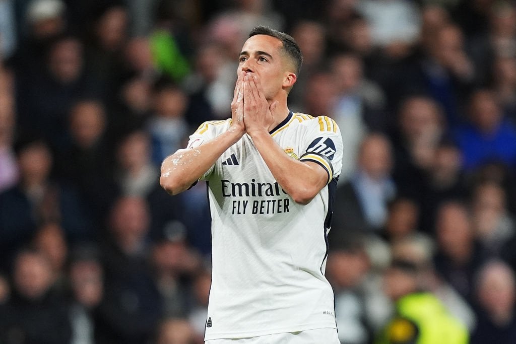 Real Madrid have decided to proceed to extend Lucas Vazquez’s contract, waiting to agree on terms as soon as possible. Club and player both want to continue together. After that, Real Madrid will also discuss about the possibility to extend Dani Carvajal’s contract.