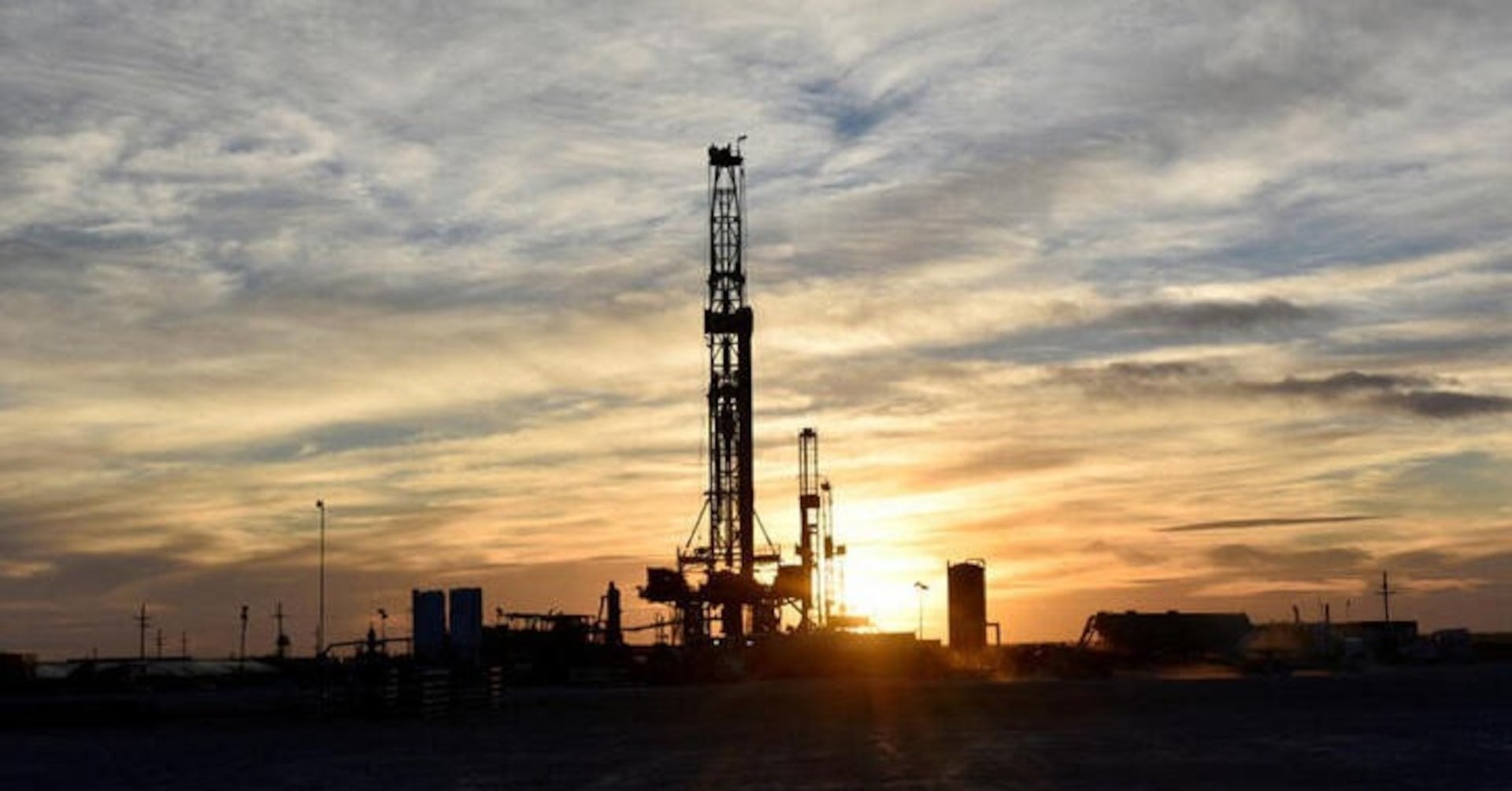 Republican-led states ask Supreme Court to quash Big Oil climate lawsuits